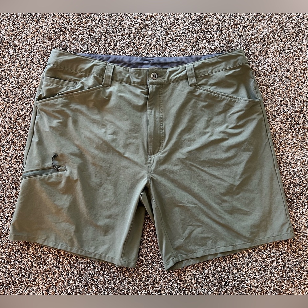 Patagonia Men’s Outdoor Shorts Size 40 Green Quick Dry Recycled Nylon Hiking